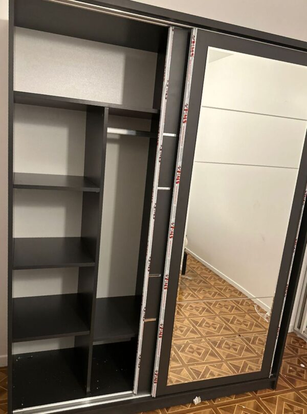 Armoire a portes coulissantes - Image 2